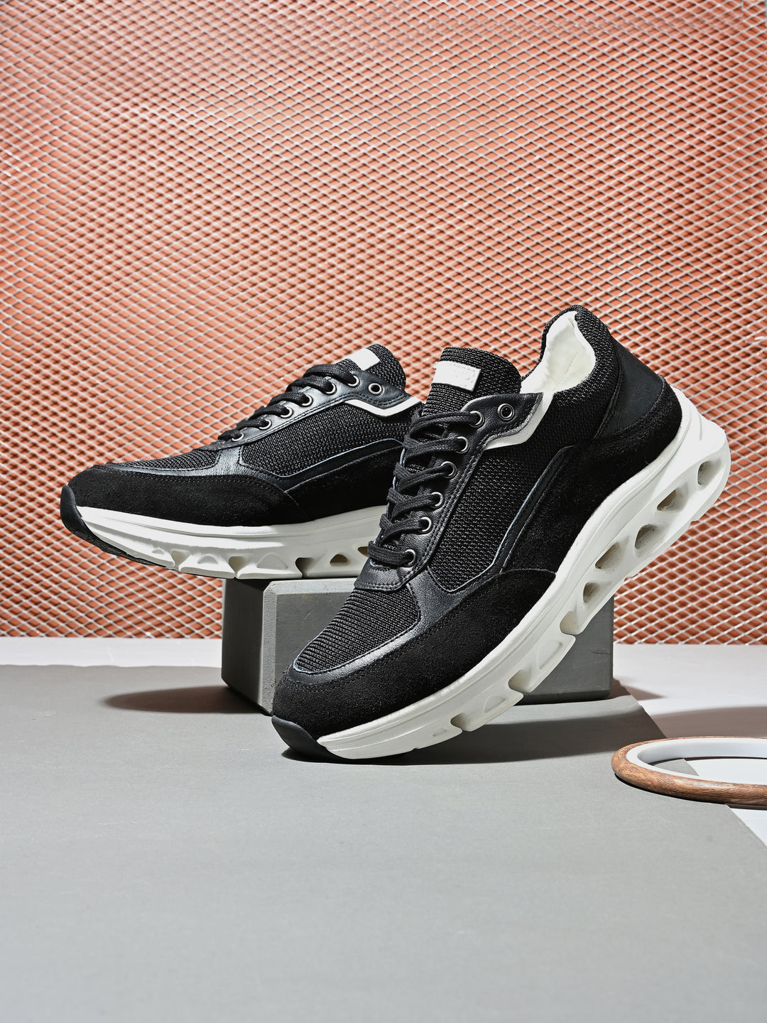 Men's Brown Suede Casual Lace-Up Sneakers