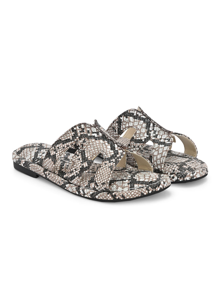 CARLO ROMANO BY WASAN BLACK WHITE COLOR PREMIUM STYLISH WOMEN'S SNAKE PRINTED SLIPPER