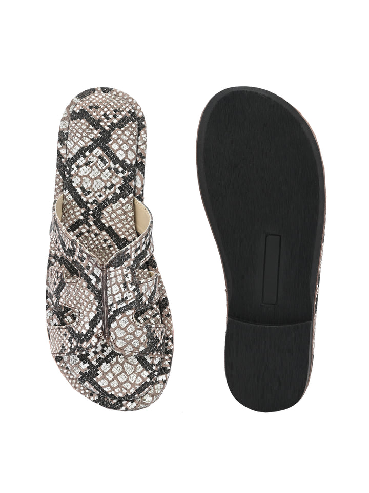 CARLO ROMANO BY WASAN BLACK WHITE COLOR PREMIUM STYLISH WOMEN'S SNAKE PRINTED SLIPPER