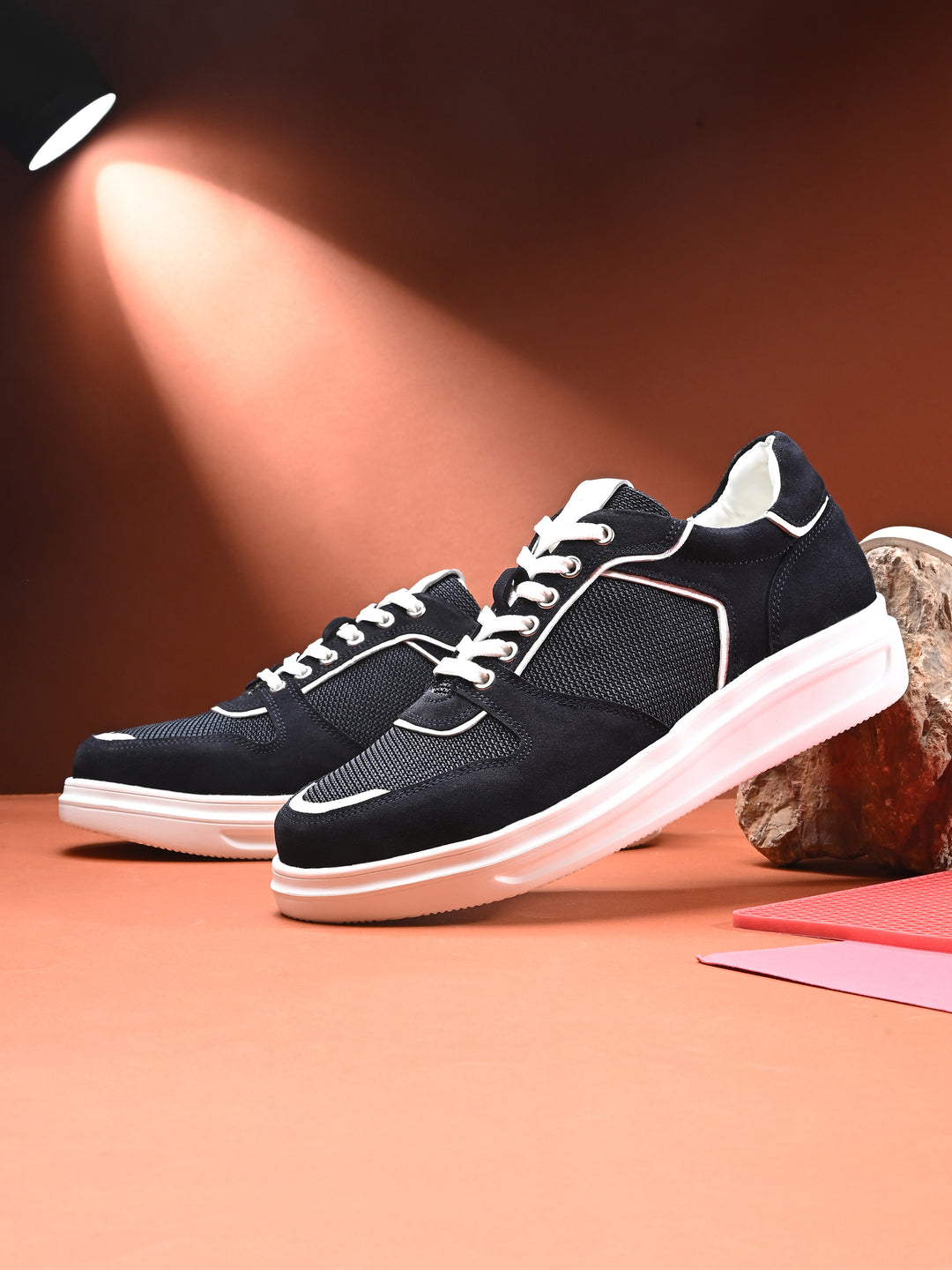 Mens Genuine Leather Lace Up  Casual Sneaker