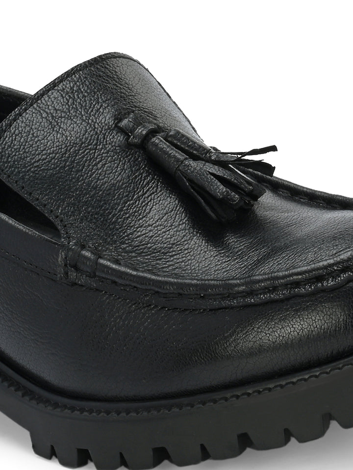 CARLO ROMANO BY WASAN GENUINE LEATHER BLACK COLOUR MOCCASIN FOR  WOMEN